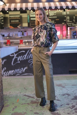 Tao Cargo Trousers in Khaki